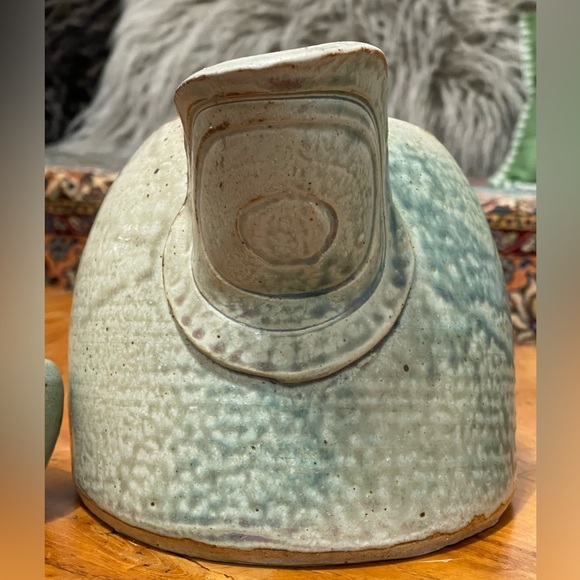 The Rusty Chai Tea Rare Unique Vintage Art Pottery Green
TeaPot Artist Signature - Picture 10 of 15